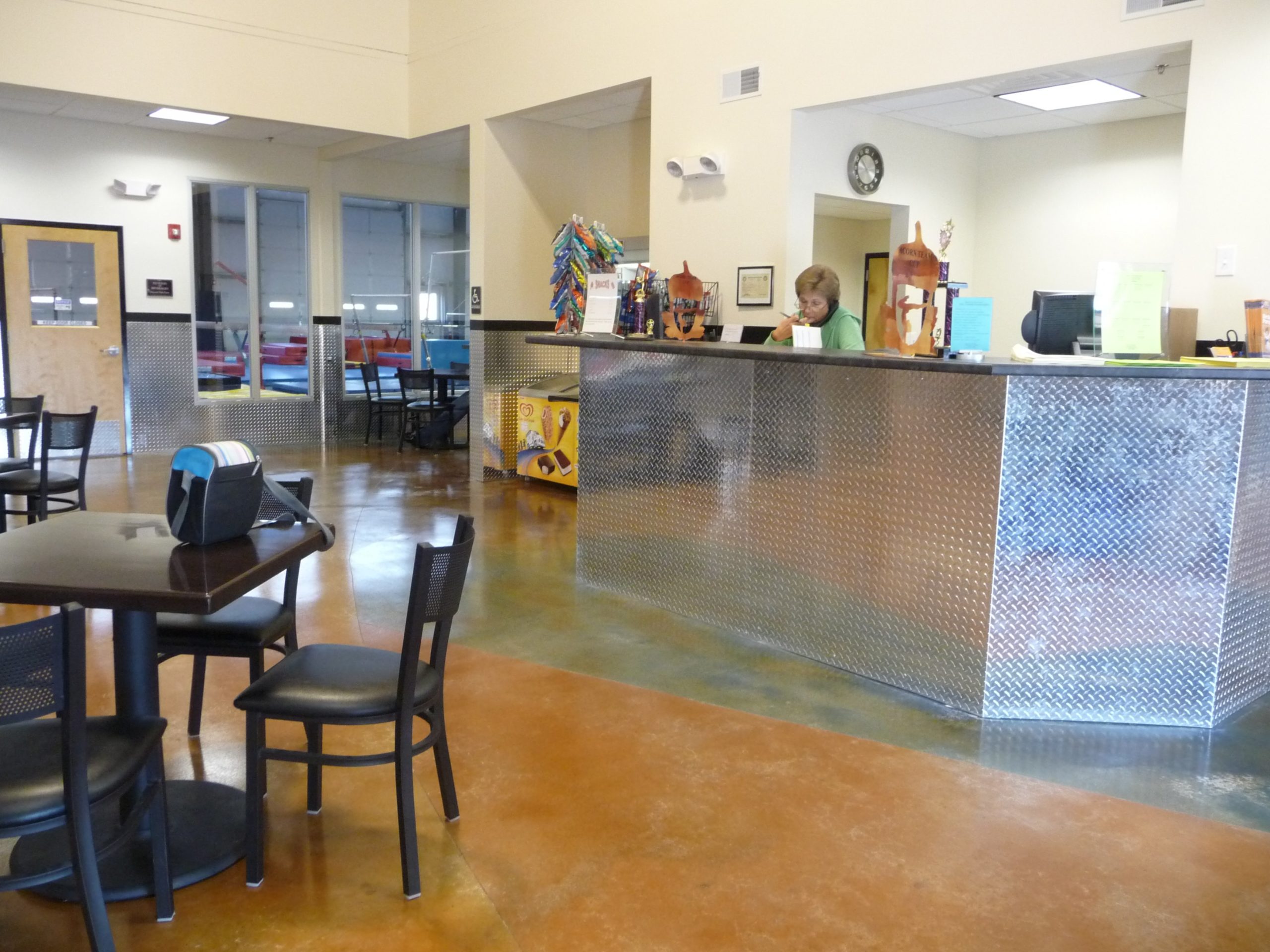 How decorative concrete floors contribute to LEED points | Duraamen Engineered Products Inc