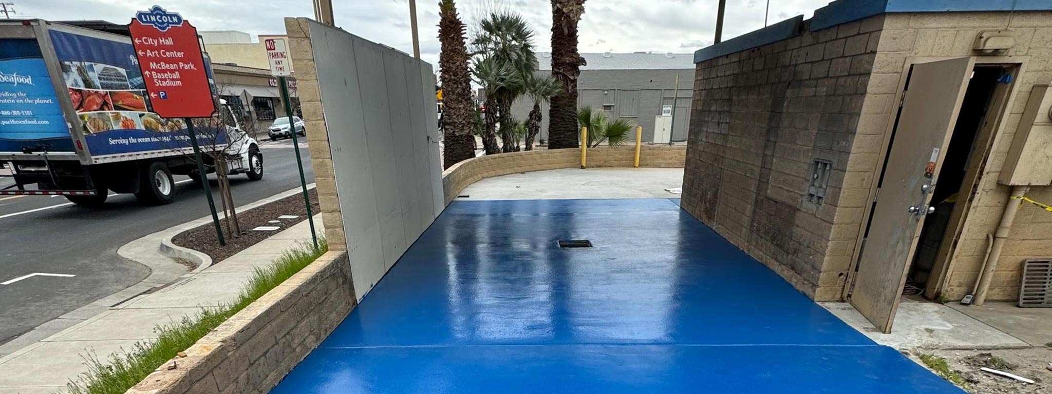 Image of Urethane coating is used in Californias car wash bay by duraamen Why Urethane Cement is the Best Choice for Bay Area Car Wash Facilities | Duraamen Engineered Products Inc