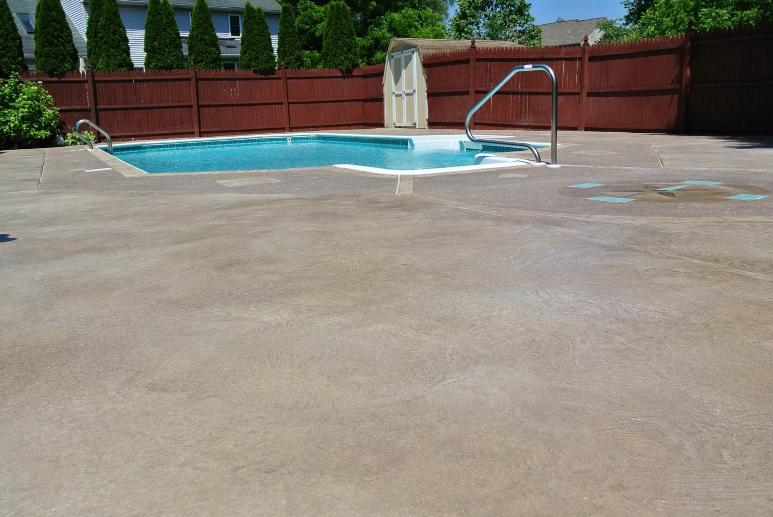 How to Spruce Up Your Concrete Pool Deck