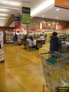 grocery-store-heinens-2