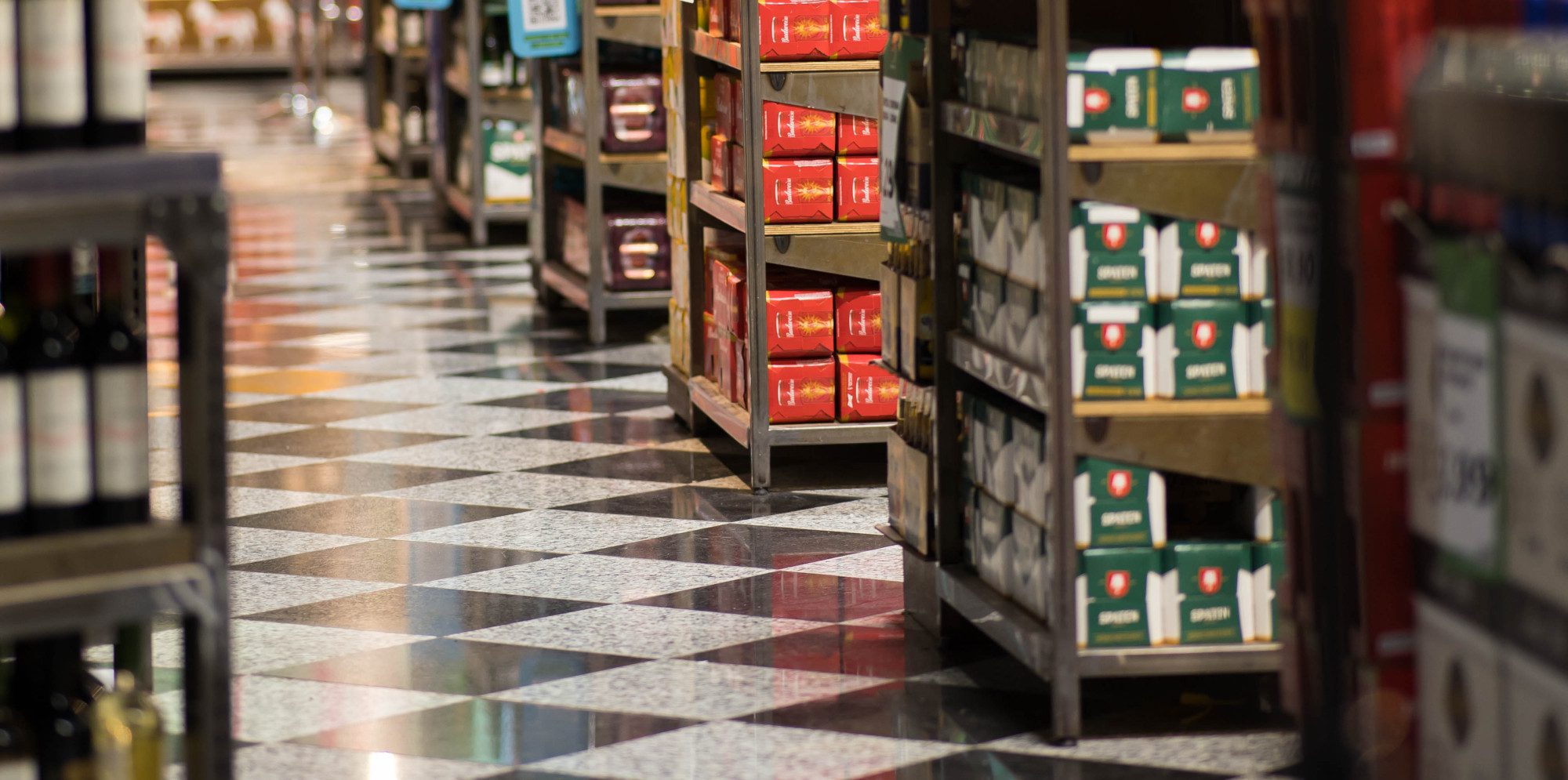 The Best Supermarket Flooring Options | Supermarket Floors | Duraamen Engineered Products Inc