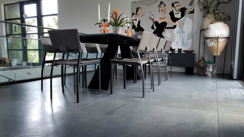 Dinging room 2 concrete microttopping floor